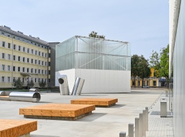 gallery-item