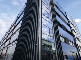gallery-item